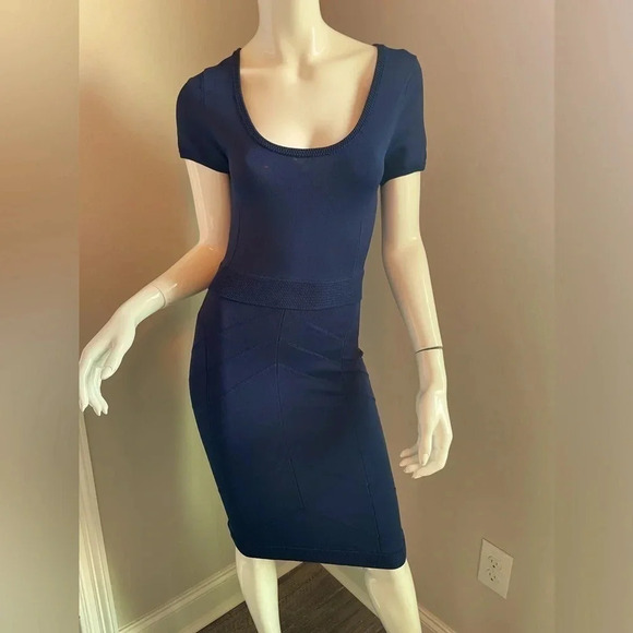 BCBGMaxAzria Dresses & Skirts - BCBG MAXAZRIA women’s Navy Blue Bandage Power Dress Size Small